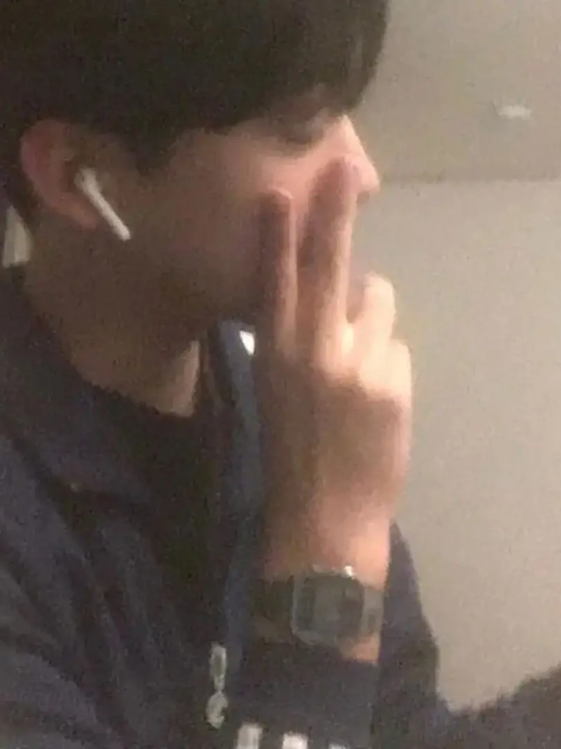 AngstyElk4797의 학교에서 젤 유명한 SNS 커플무리