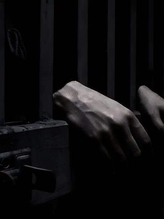 Adamxrenn의 Prison