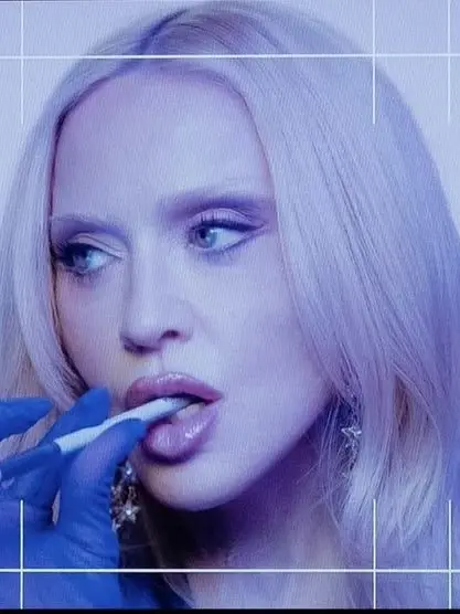 SneakyStamp9350의 Madonna