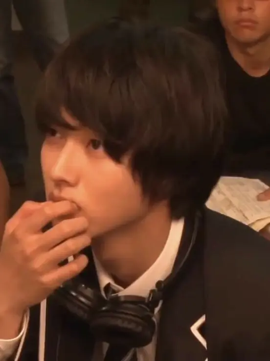 llinawaw의 Kento Yamadzaki