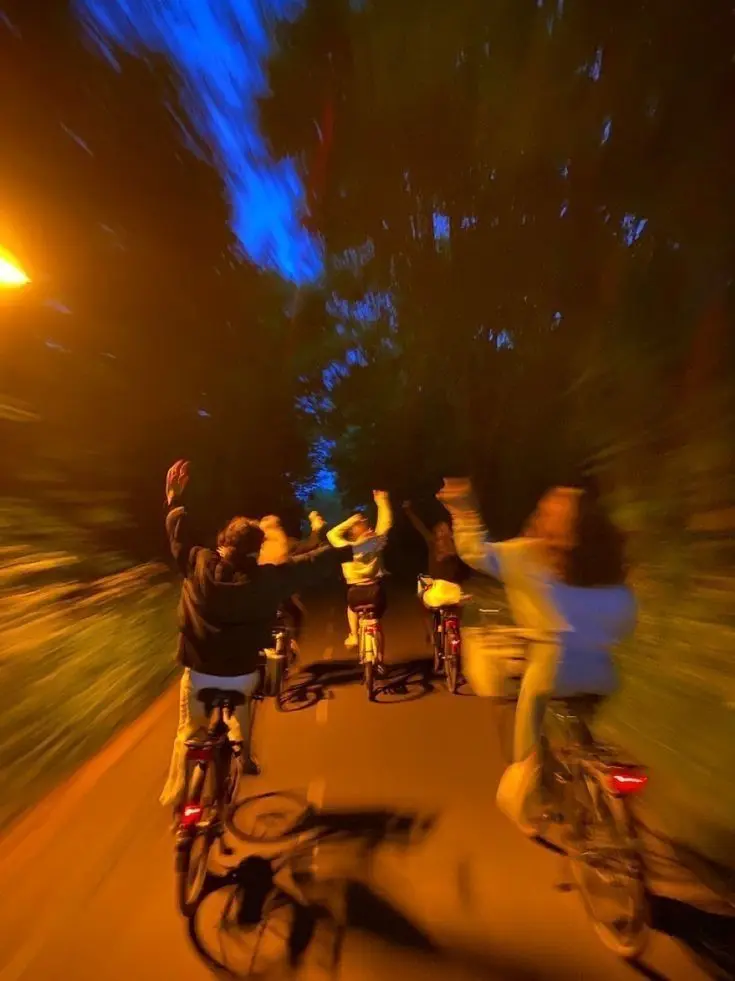 KyleWasHere의 2000s Friend Group