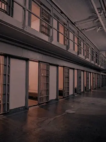 VoDKApain의 Prison