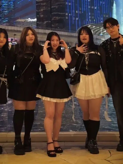 Aweeeesomecupcake12의 Krew (Vidcon)