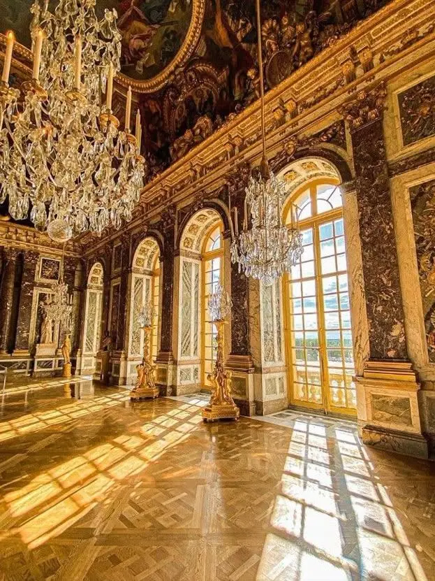 FustyDrum5880의 망나니 황족으로 살아남기