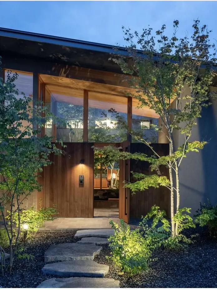 plant___0x0의 人外が迫害されている世界で拾われました。