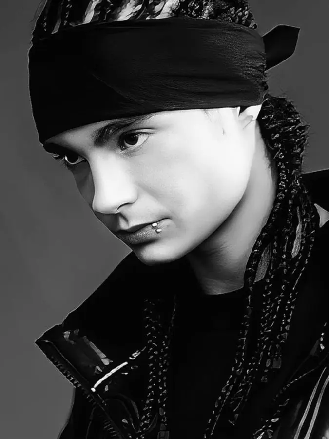 OLIVER14r의 Tom kaulitz is your dad and he didn't know.