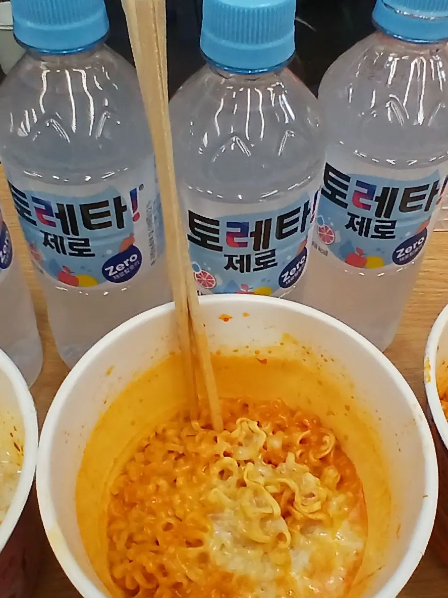 02110501의 (´-ω-`)