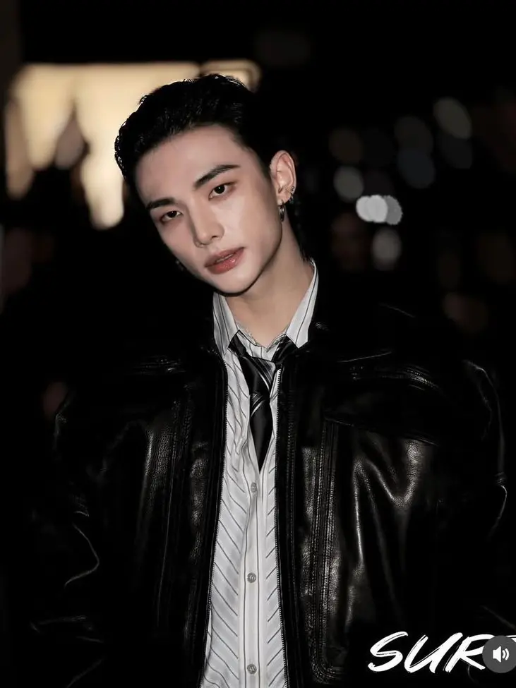 t0r1i1i1i의 Hwang Hyunjin