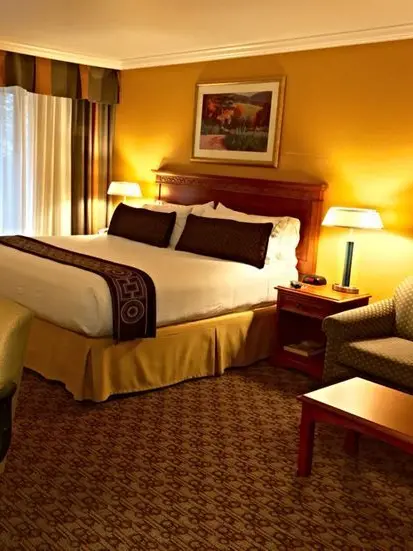Murr_bay의 Sharing a Bed With Your Enemy?