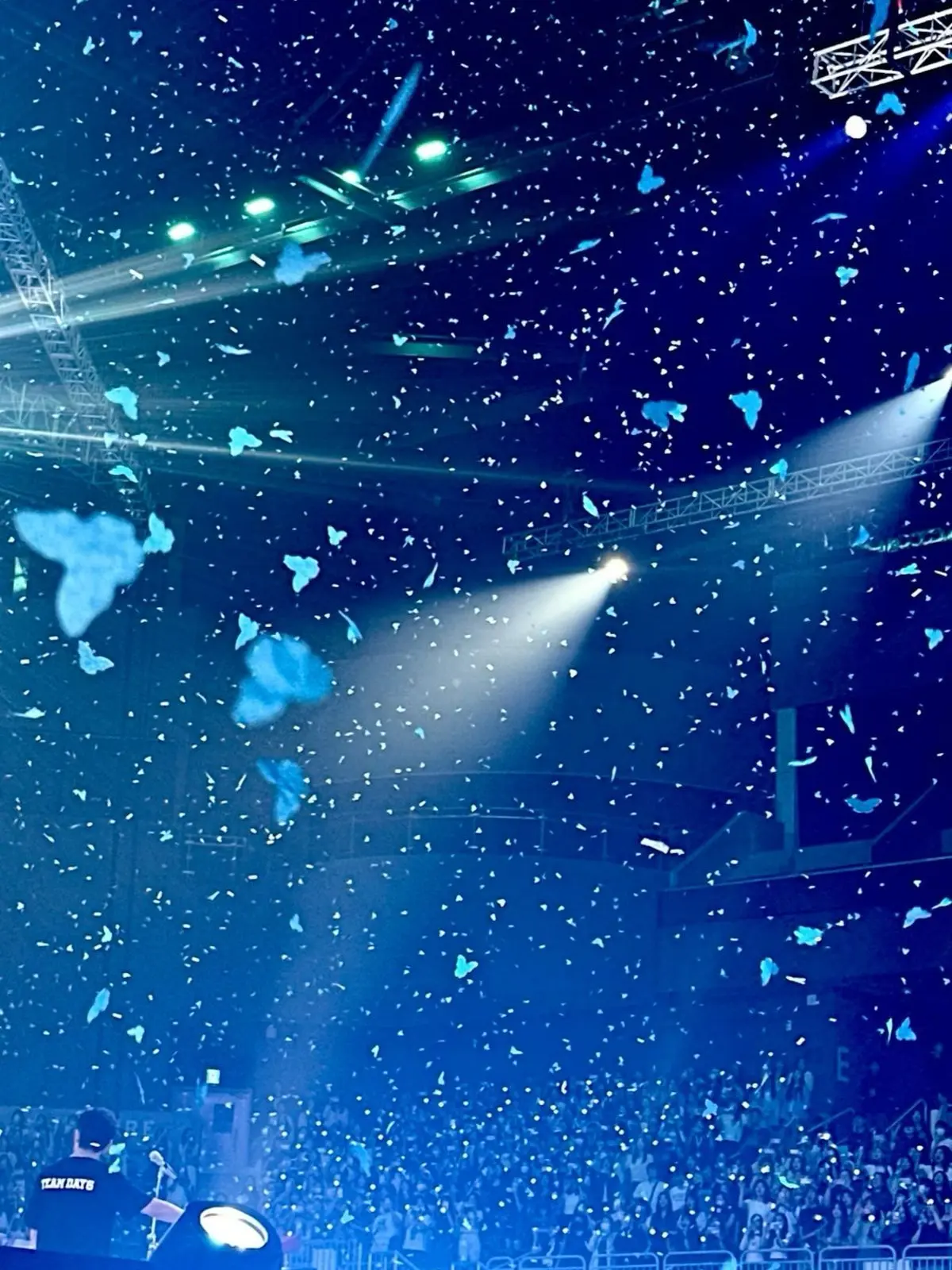 Yourfecesiscolorfeces의 아이돌 간접 체험