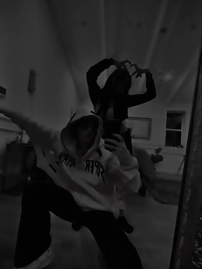 CozyCarp2298의 Goth Best Friend