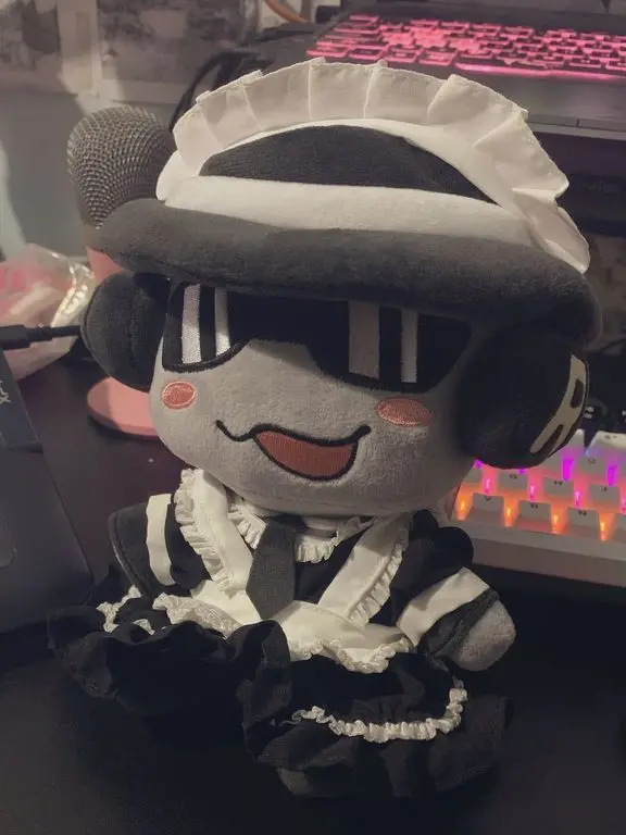 NOOB_C의 메이드복 입은 포세이큰 친구들;;