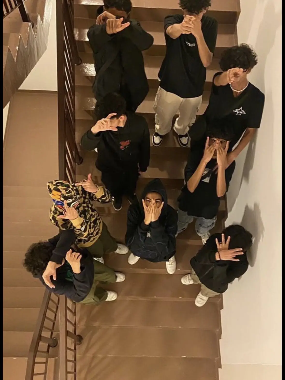 ShortAtom0144의 Haspanic friend group pt 3