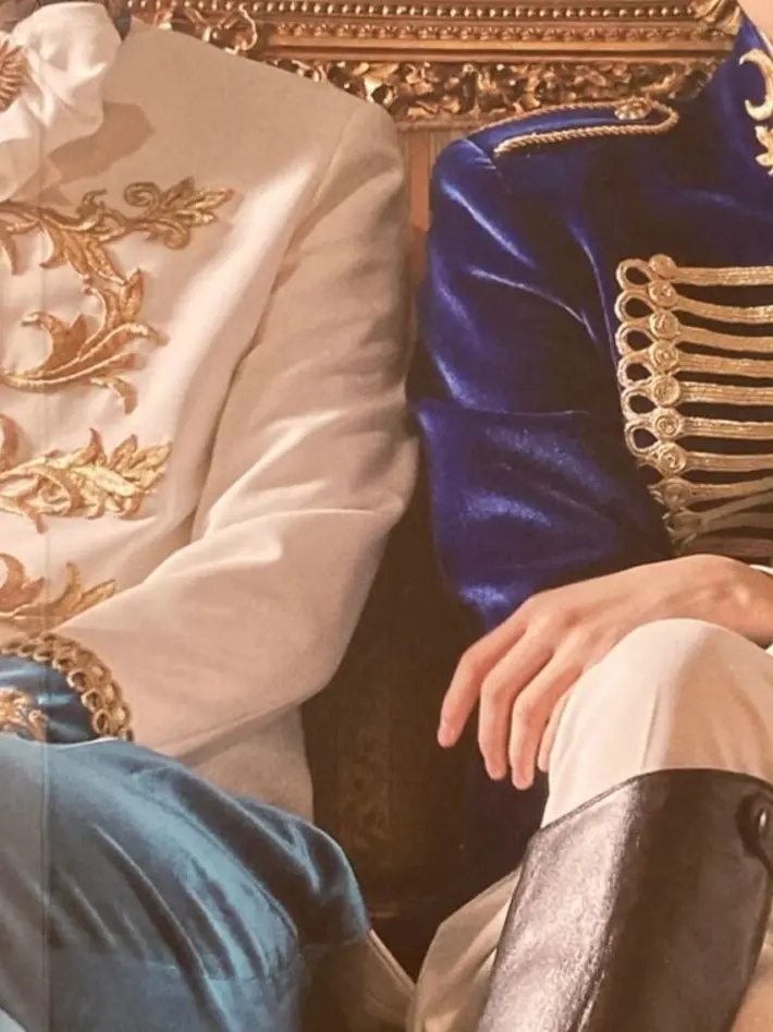 Ivoryberry의 Royal Love Triangle: Love or Power?