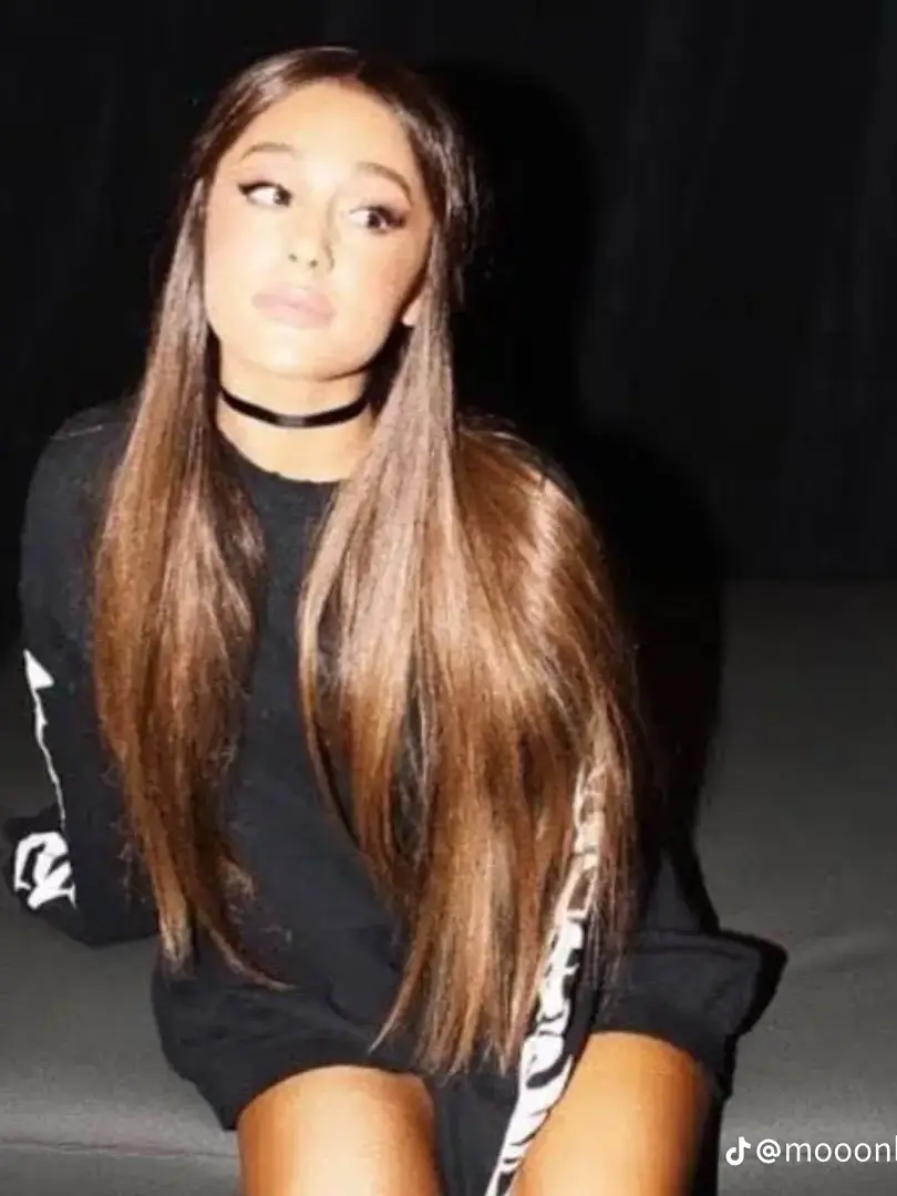 SmellyDonor9750의 Ariana Grande - Celeb Party