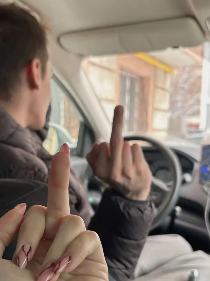 MustyTrain0336의 Office War, Bedroom Peace