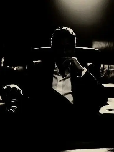 X007의 Your man is an Italian mafia boss