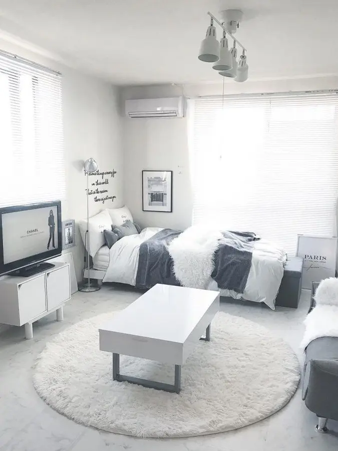 StumpyShow8593의 彼女がコンカフェ嬢でメンヘラ過ぎて困る…