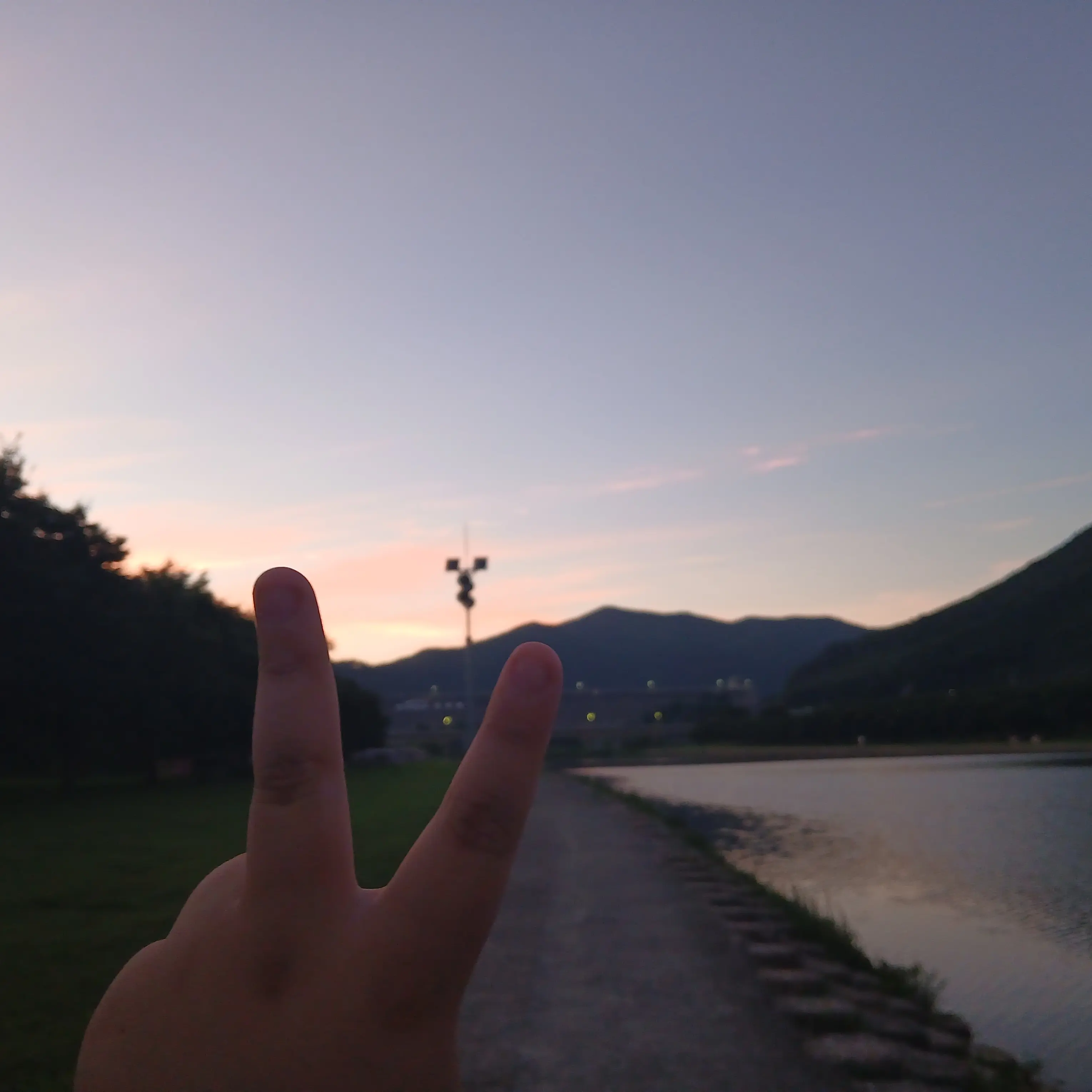 WryEar9290의 애교하는 모찌엘