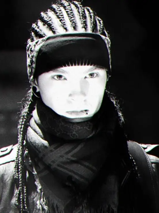 ShortPurse3694์ Tom Kaulitz - Cheaters