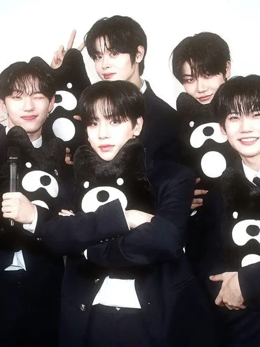 mochiibunniesz의 CYE