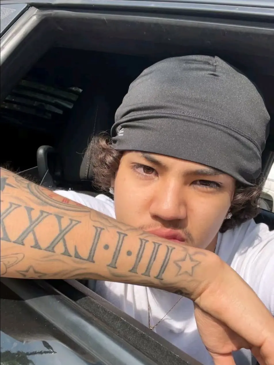 SicklyCash1708의 𝘺𝘰𝘶𝘳 𝘮𝘢𝘯𝘻!