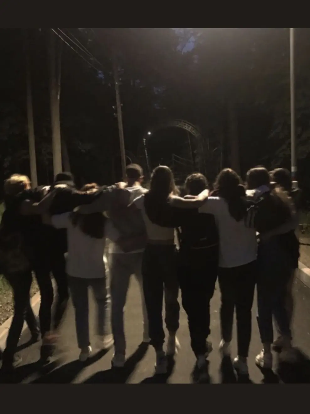 purple.elliephant16의 Eastlake Highschool (Popular Friend Group)
