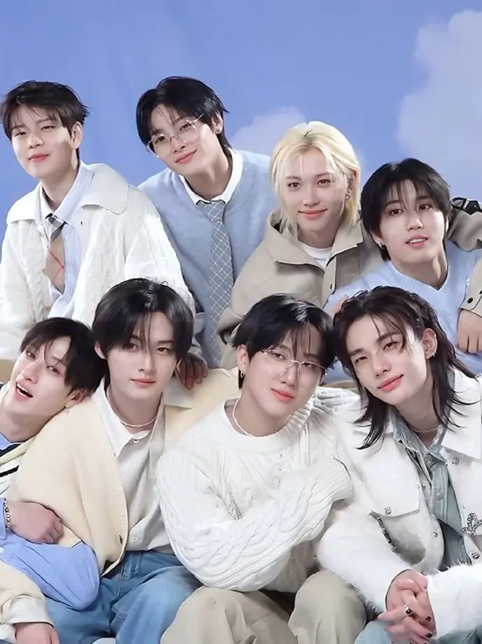 ArtsyMarie의 Off-Limits. [STRAYKIDS]