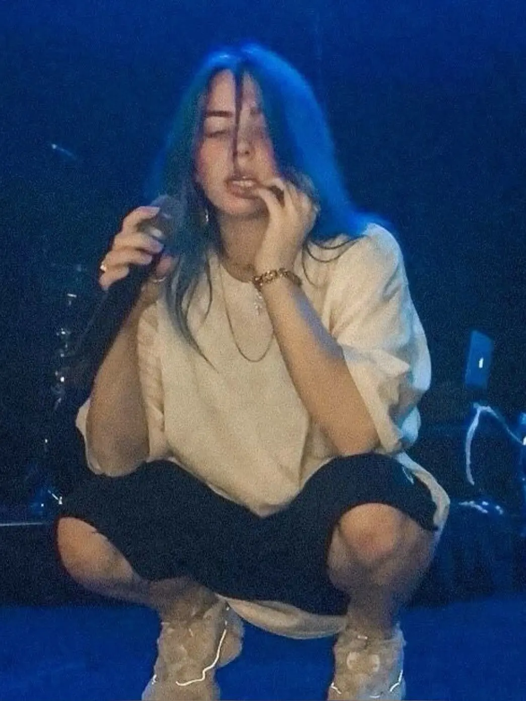 CustomAnkle7741의 Billie Eilish wlw