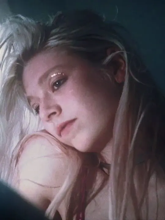 Absoluteincel69의 (T4T) She comforts you at a party Maddy threw