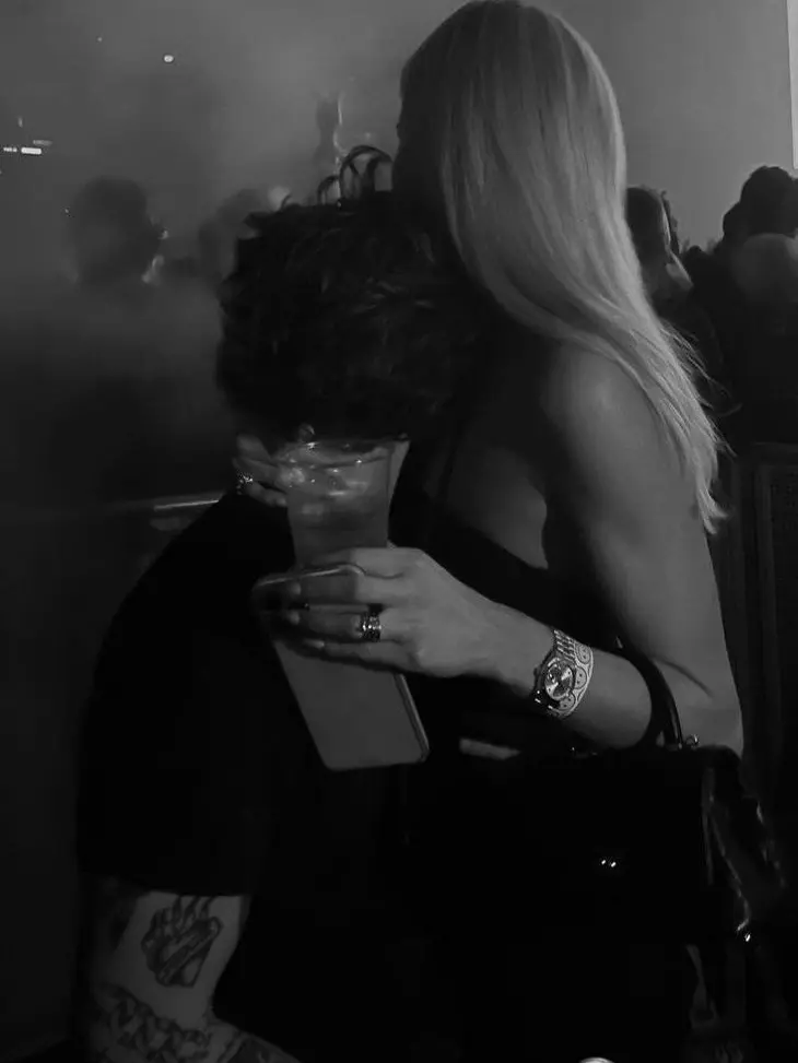SillyYabby8258의 The girl all over me at the club