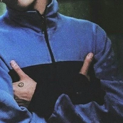 3학년 그 양아치 새끼, 권지용.