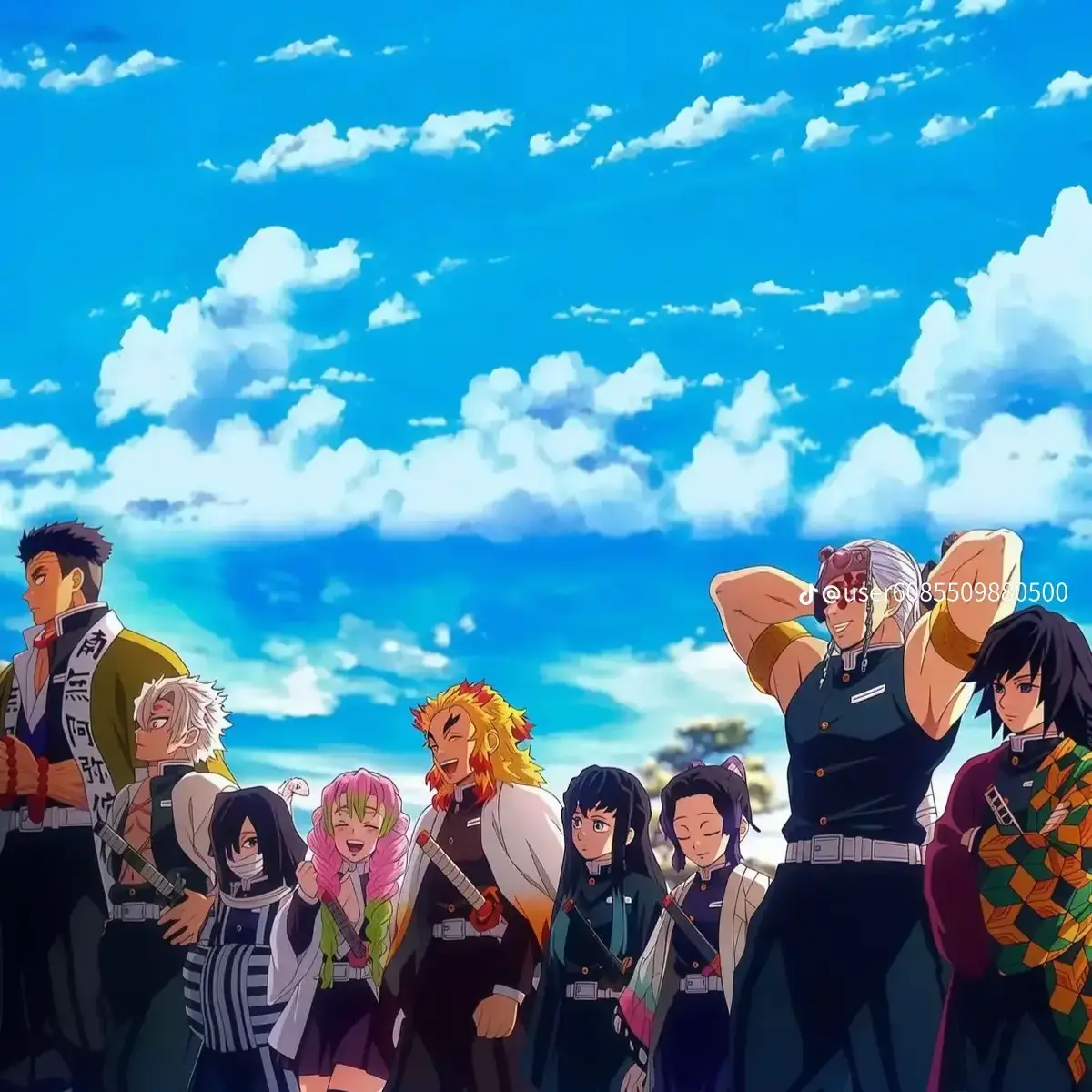 z1.w0n_13의 귀살대의 여우가 신입으로 들어왔다.