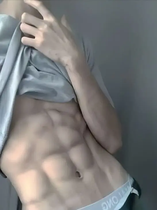 JovialMoose4493의 Giant boyfriend