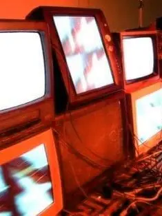 UntidyEmber0860의 Komq