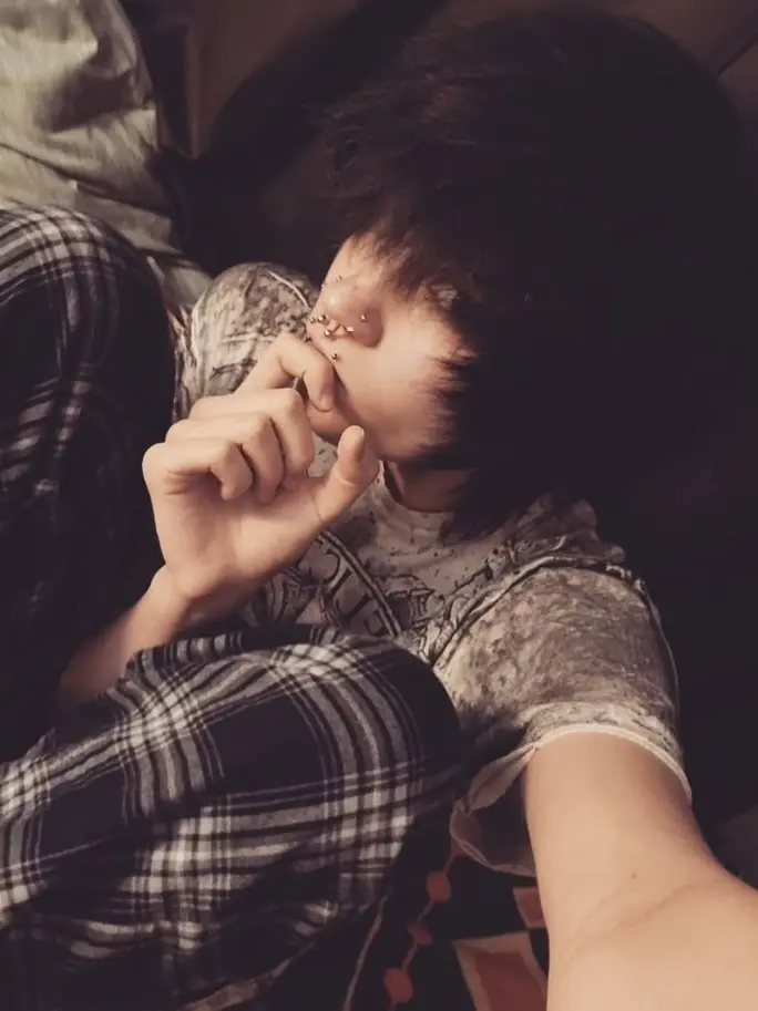 The_only_tv의 The mall with an emo boy