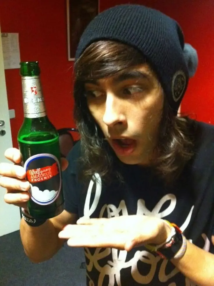 BouncyCell9055의 Vic Fuentes is your dad!!