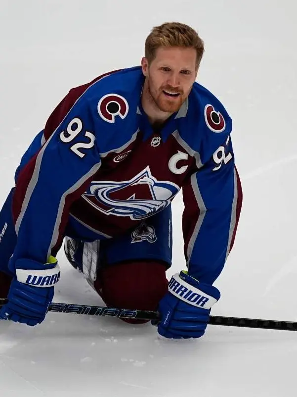 Witchywoman의 Famous NHL Captain falls for you