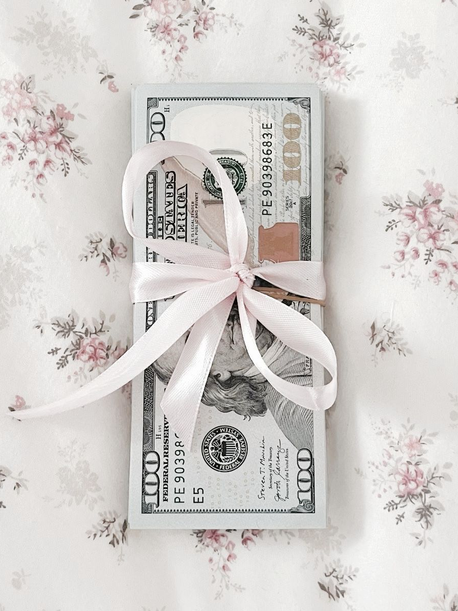 pocket money 대표 이미지