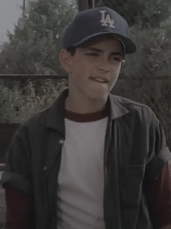 _robinshypegirl의 Benny Rodriguez