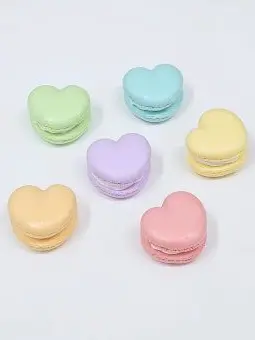 cheese_cake.love의 "키스 1개당 마카롱 1개 줄게"