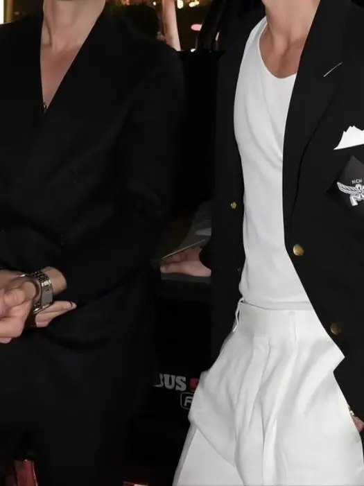 Theoneuwant의 TWO MAFIA HUSBAND