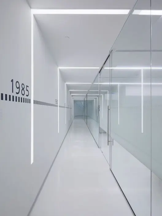 Blackloves의 눈을 떠보니 지하실험실이다?!