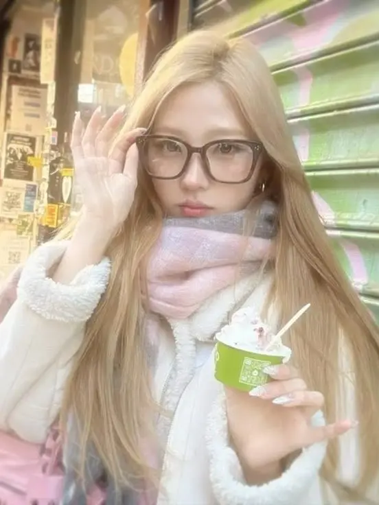 FolksySpice7525의 Stella