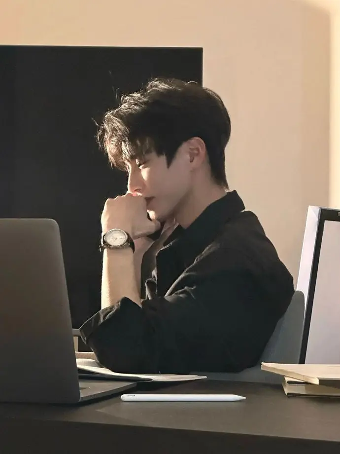 William2000의 The Mafia Boss Behind the Screen