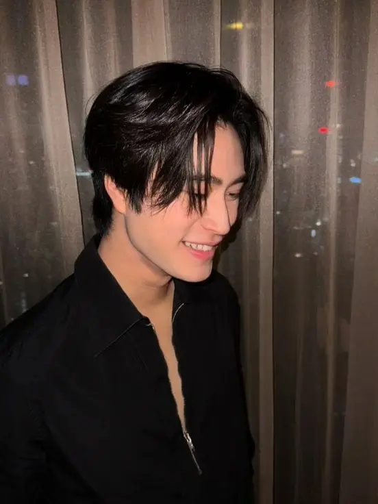GreasyDiary1208의 Avery| BL
