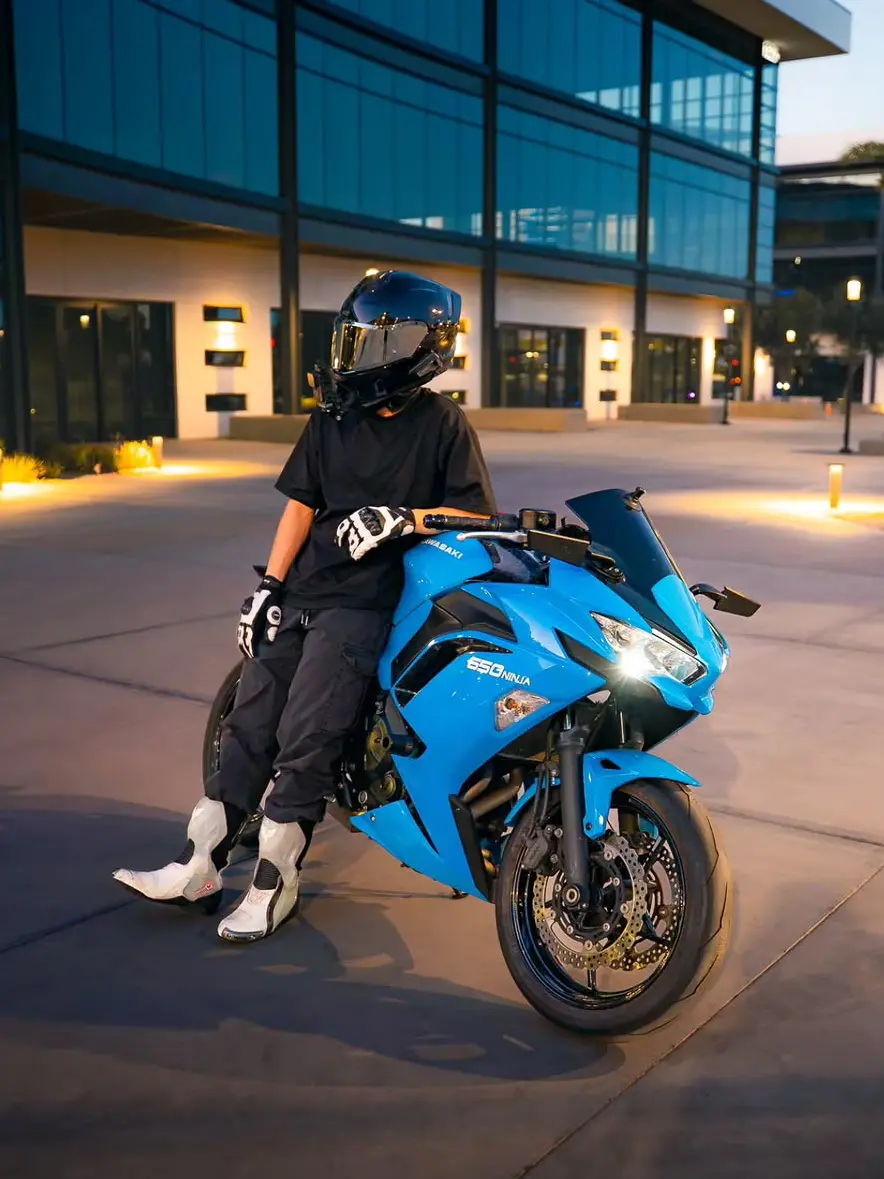 JEONJEONGHYEON의 BIKER ED