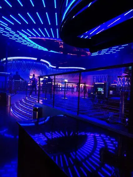 SnowyLake9896의 A entertainment club and a male stripper ♤BL♤