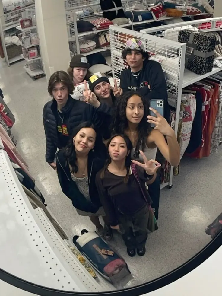 ForeverFiction의 Friend Group