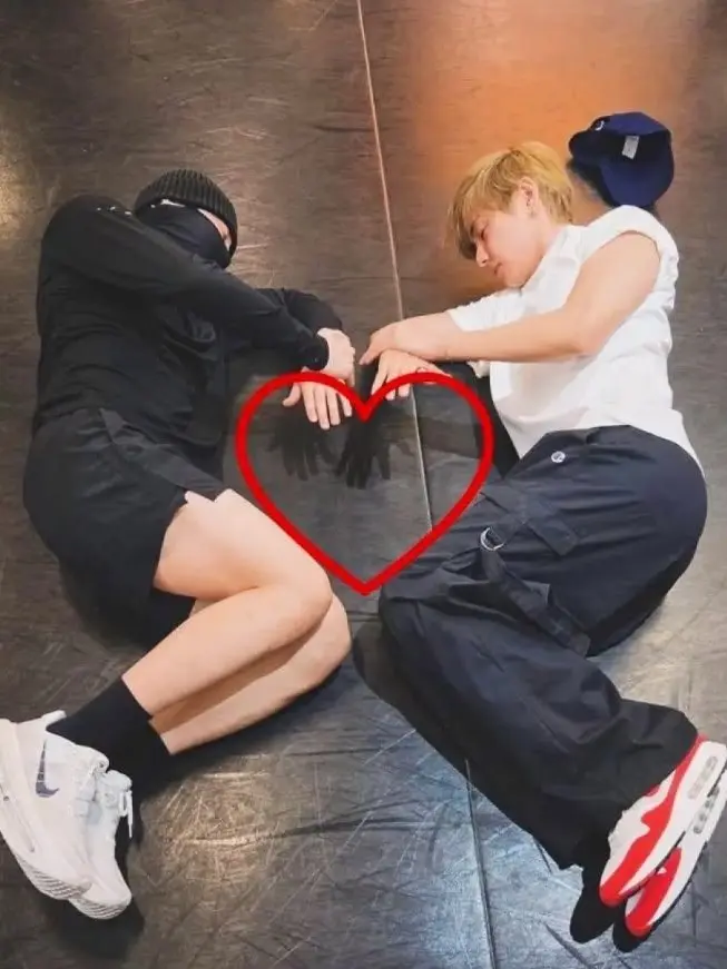 NamjoonsOmega의 Unexpected love 💕